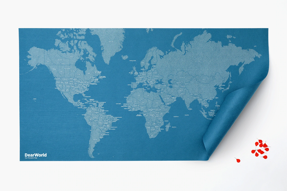 Dear World Blue - Världskarta på filt med nålar 124x66cm